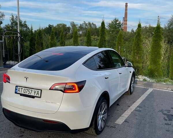Белый Тесла Model Y, объемом двигателя 0 л и пробегом 16 тыс. км за 29900 $, фото 2 на Automoto.ua