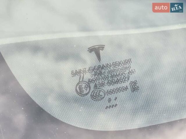 Белый Тесла Model Y, объемом двигателя 0 л и пробегом 98 тыс. км за 22500 $, фото 17 на Automoto.ua