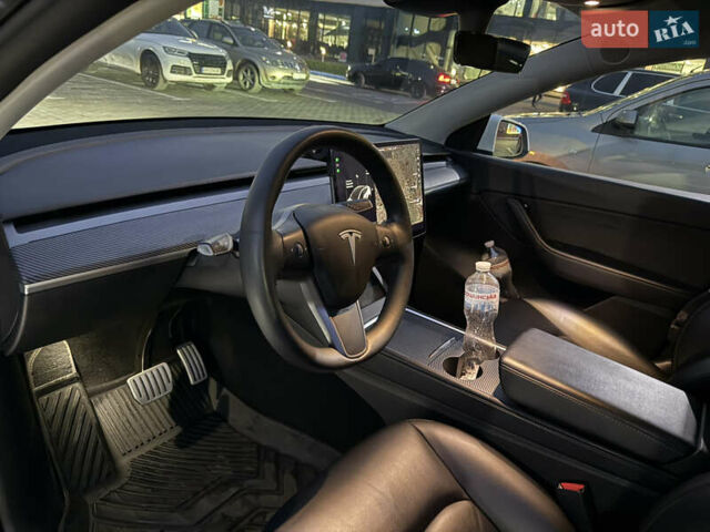 Білий Тесла Model Y, об'ємом двигуна 0 л та пробігом 52 тис. км за 30000 $, фото 6 на Automoto.ua