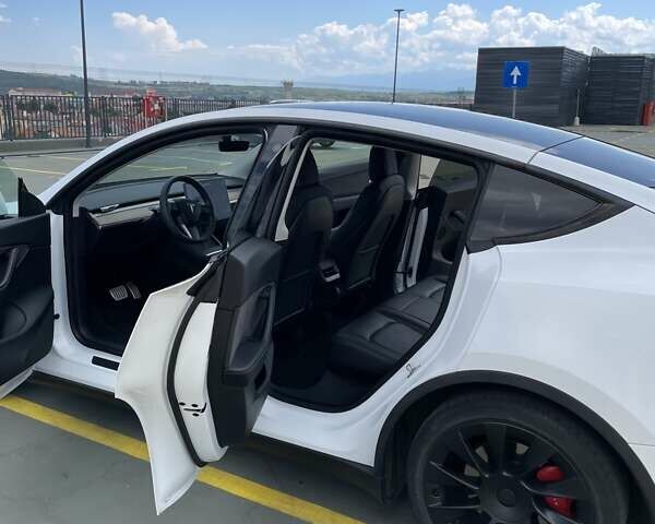 Білий Тесла Model Y, об'ємом двигуна 0 л та пробігом 119 тис. км за 23600 $, фото 14 на Automoto.ua