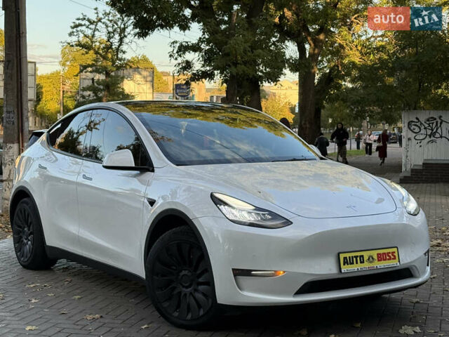 Тесла Model Y 2021 в Николаеве на Automoto.ua Белый Тесла Model Y, объемом двигателя 0 л и пробегом 80 тыс. км за 24999 $, фото 7 на Automoto.ua