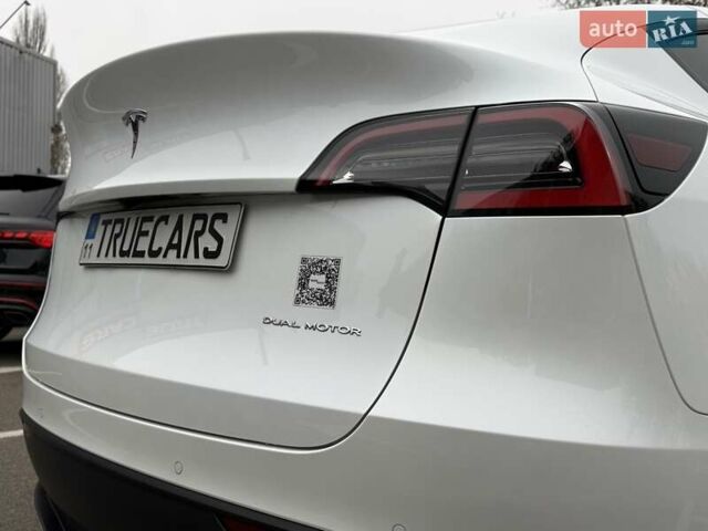 Белый Тесла Model Y, объемом двигателя 0 л и пробегом 80 тыс. км за 25500 $, фото 9 на Automoto.ua