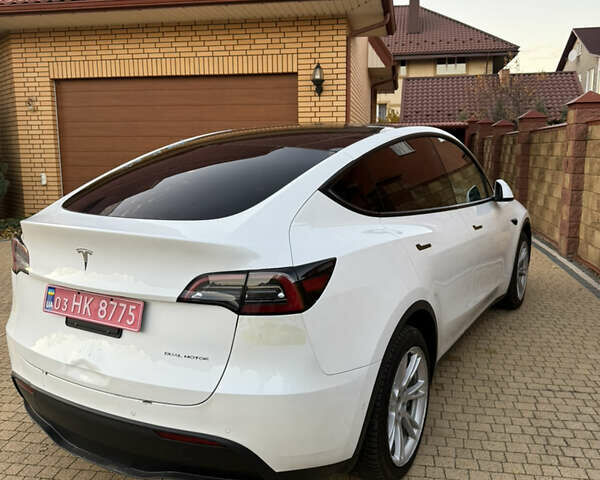 Білий Тесла Model Y, об'ємом двигуна 0 л та пробігом 90 тис. км за 20500 $, фото 4 на Automoto.ua