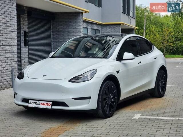 Белый Тесла Model Y, объемом двигателя 0 л и пробегом 98 тыс. км за 26499 $, фото 8 на Automoto.ua