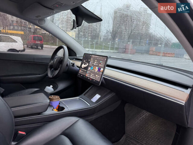 Білий Тесла Model Y, об'ємом двигуна 0 л та пробігом 114 тис. км за 24000 $, фото 8 на Automoto.ua