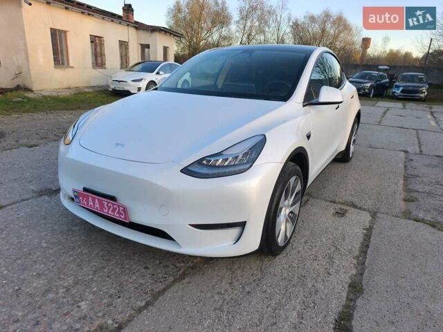 Білий Тесла Model Y, об'ємом двигуна 0 л та пробігом 86 тис. км за 25300 $, фото 8 на Automoto.ua