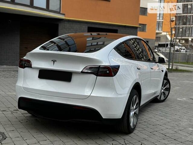 Белый Тесла Model Y, объемом двигателя 0 л и пробегом 41 тыс. км за 33750 $, фото 7 на Automoto.ua