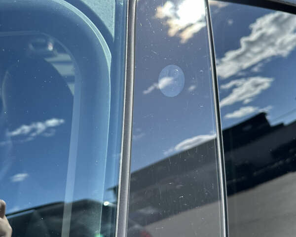 Тесла Model Y 2021 в Киеве на Automoto.ua Белый Тесла Model Y, объемом двигателя 0 л и пробегом 117 тыс. км за 35000 $, фото 35 на Automoto.ua