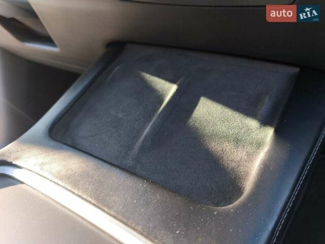 Білий Тесла Model Y, об'ємом двигуна 0 л та пробігом 86 тис. км за 25300 $, фото 15 на Automoto.ua