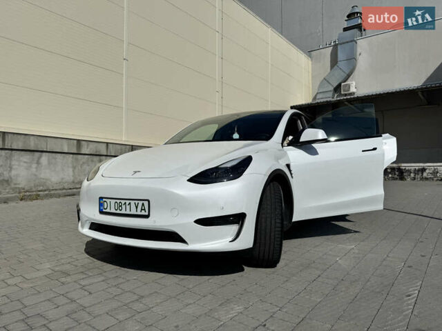 Белый Тесла Model Y, объемом двигателя 0 л и пробегом 128 тыс. км за 25900 $, фото 17 на Automoto.ua