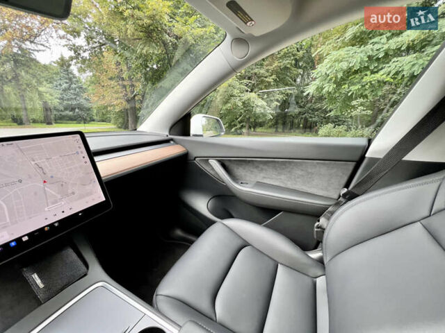 Білий Тесла Model Y, об'ємом двигуна 0 л та пробігом 16 тис. км за 40500 $, фото 15 на Automoto.ua