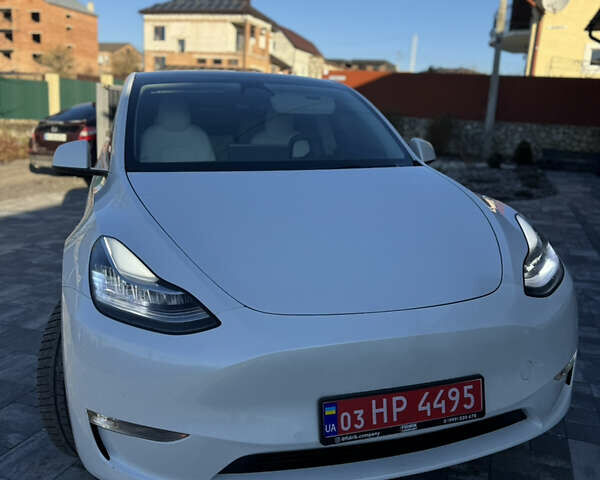 Белый Тесла Model Y, объемом двигателя 0 л и пробегом 74 тыс. км за 23500 $, фото 3 на Automoto.ua