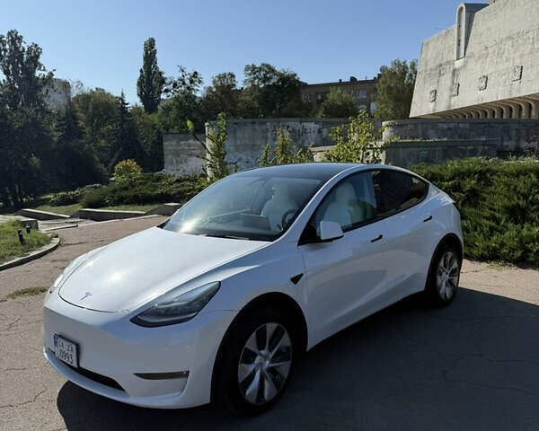 Белый Тесла Model Y, объемом двигателя 0 л и пробегом 72 тыс. км за 29000 $, фото 8 на Automoto.ua