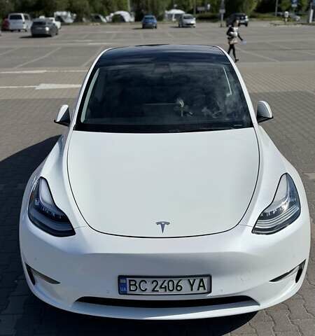 Белый Тесла Model Y, объемом двигателя 0 л и пробегом 44 тыс. км за 28500 $, фото 3 на Automoto.ua