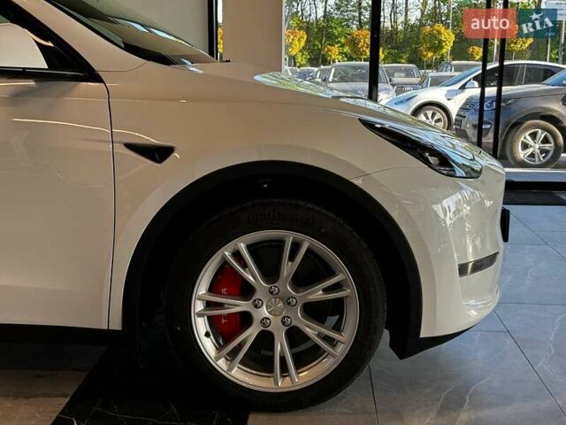 Білий Тесла Model Y, об'ємом двигуна 0 л та пробігом 1 тис. км за 29500 $, фото 4 на Automoto.ua
