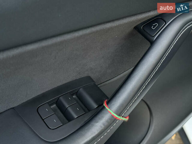 Тесла Model Y 2021 в Николаеве на Automoto.ua Белый Тесла Model Y, объемом двигателя 0 л и пробегом 80 тыс. км за 24999 $, фото 26 на Automoto.ua