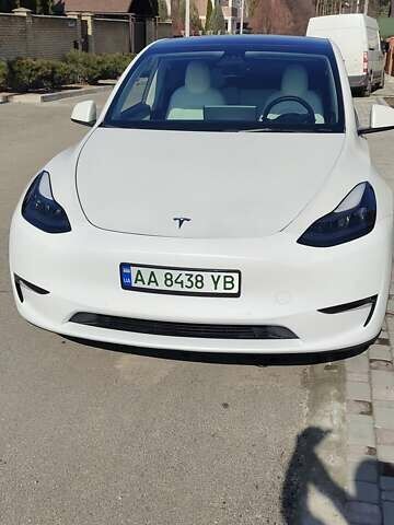 Белый Тесла Model Y, объемом двигателя 0 л и пробегом 38 тыс. км за 34200 $, фото 1 на Automoto.ua