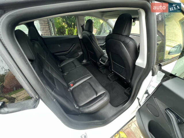 Белый Тесла Model Y, объемом двигателя 0 л и пробегом 92 тыс. км за 23500 $, фото 14 на Automoto.ua