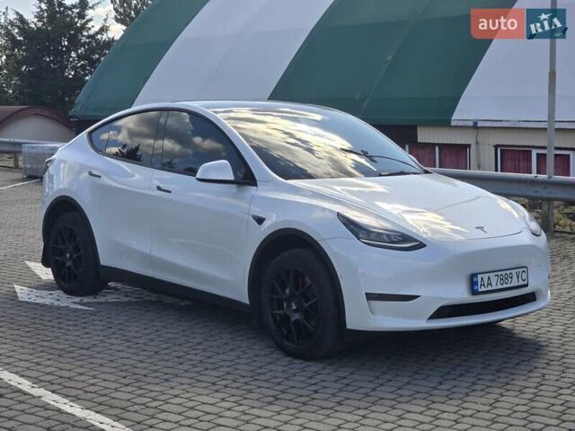 Белый Тесла Model Y, объемом двигателя 0 л и пробегом 109 тыс. км за 22000 $, фото 43 на Automoto.ua