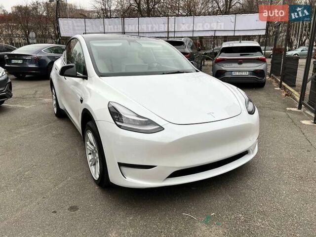 Білий Тесла Model Y, об'ємом двигуна 0 л та пробігом 47 тис. км за 23499 $, фото 10 на Automoto.ua
