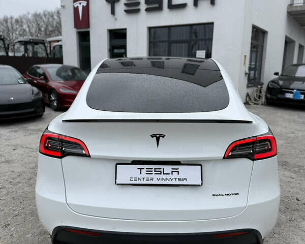 Белый Тесла Model Y, объемом двигателя 0 л и пробегом 77 тыс. км за 24200 $, фото 13 на Automoto.ua