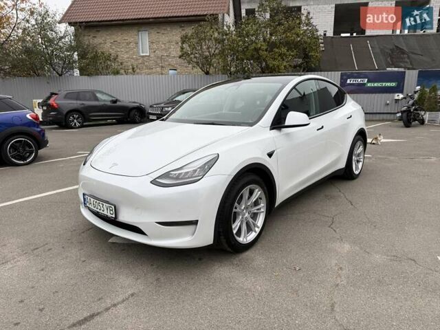 Белый Тесла Model Y, объемом двигателя 0 л и пробегом 68 тыс. км за 24900 $, фото 6 на Automoto.ua