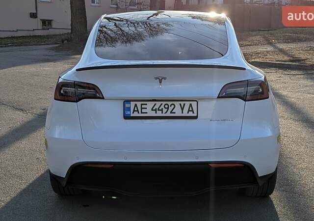 Білий Тесла Model Y, об'ємом двигуна 0 л та пробігом 101 тис. км за 23899 $, фото 6 на Automoto.ua