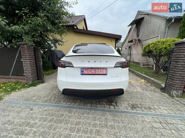 Белый Тесла Model Y, объемом двигателя 0 л и пробегом 92 тыс. км за 23500 $, фото 9 на Automoto.ua