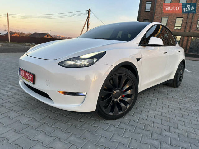 Білий Тесла Model Y, об'ємом двигуна 0 л та пробігом 105 тис. км за 24900 $, фото 15 на Automoto.ua