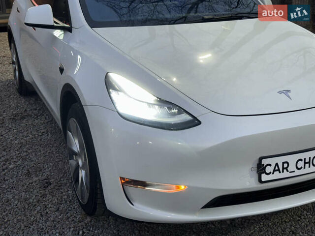 Белый Тесла Model Y, объемом двигателя 0 л и пробегом 128 тыс. км за 22600 $, фото 27 на Automoto.ua