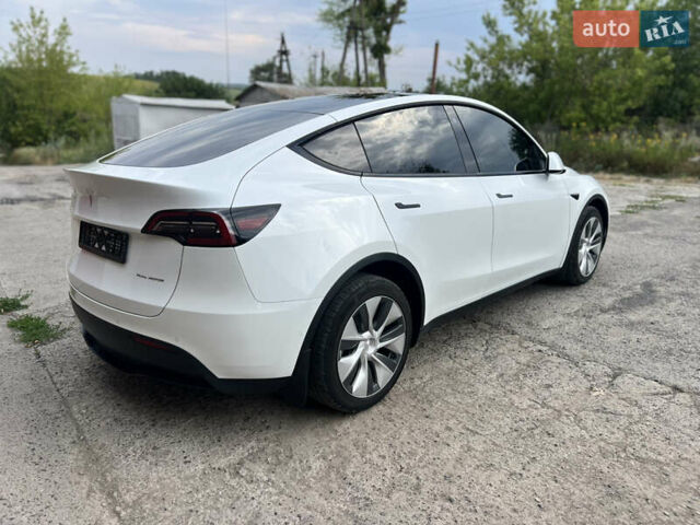 Белый Тесла Model Y, объемом двигателя 0 л и пробегом 42 тыс. км за 25500 $, фото 7 на Automoto.ua