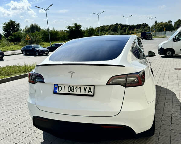 Белый Тесла Model Y, объемом двигателя 0 л и пробегом 128 тыс. км за 25900 $, фото 19 на Automoto.ua