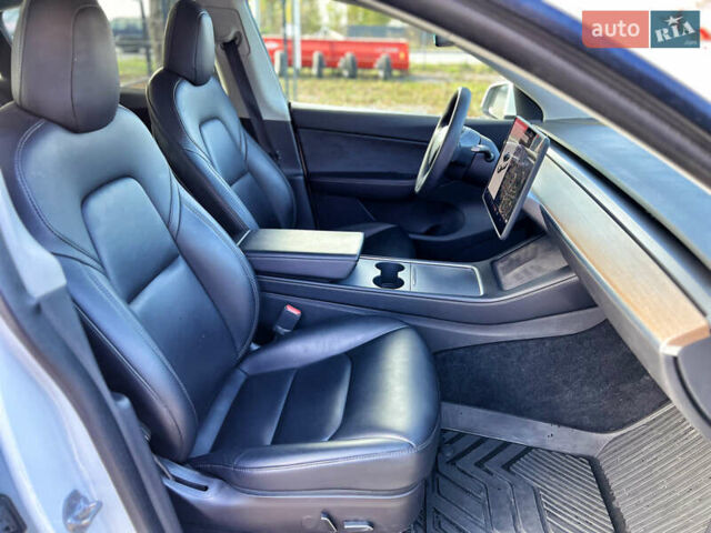 Тесла Model Y 2021 в Виннице на Automoto.ua Белый Тесла Model Y, объемом двигателя 0 л и пробегом 72 тыс. км за 23000 $, фото 10 на Automoto.ua