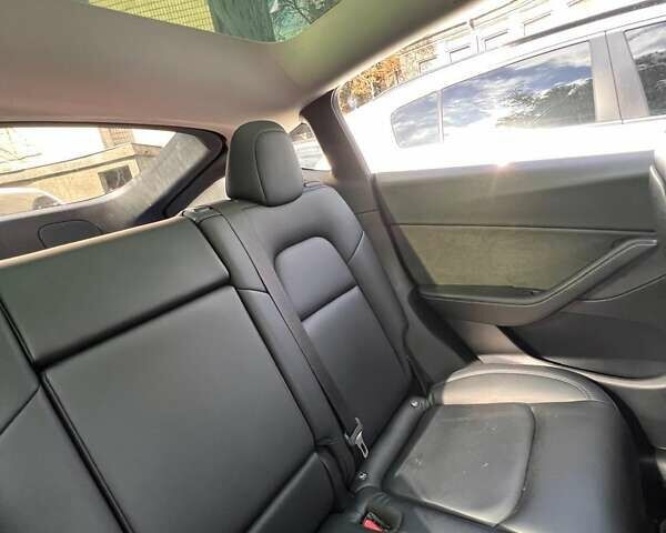 Белый Тесла Model Y, объемом двигателя 0 л и пробегом 47 тыс. км за 26000 $, фото 20 на Automoto.ua