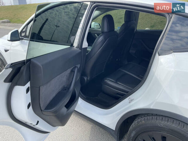 Белый Тесла Model Y, объемом двигателя 0 л и пробегом 170 тыс. км за 23500 $, фото 4 на Automoto.ua