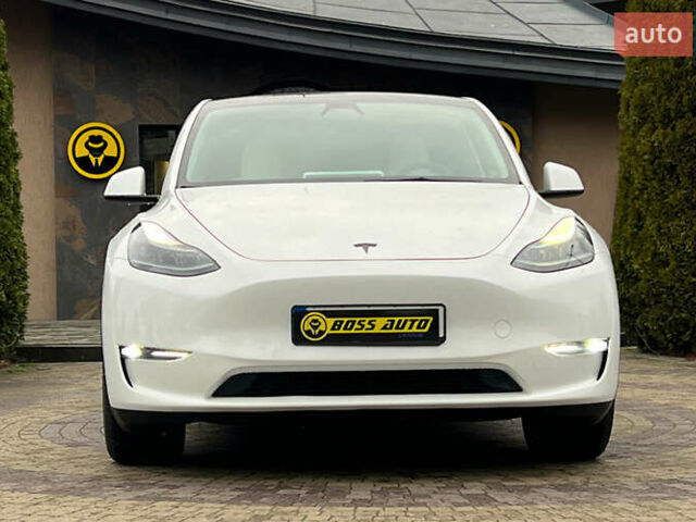 Білий Тесла Model Y, об'ємом двигуна 0 л та пробігом 88 тис. км за 26800 $, фото 1 на Automoto.ua