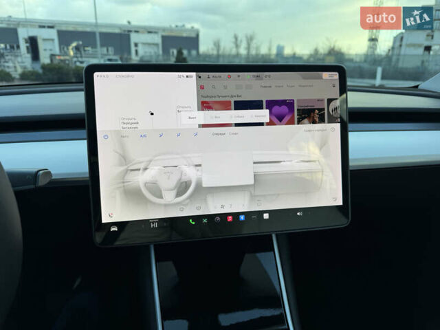 Білий Тесла Model Y, об'ємом двигуна 0 л та пробігом 83 тис. км за 24500 $, фото 10 на Automoto.ua