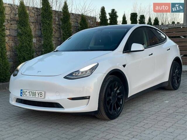 Белый Тесла Model Y, объемом двигателя 0 л и пробегом 56 тыс. км за 24980 $, фото 13 на Automoto.ua