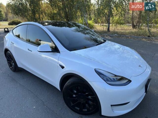 Білий Тесла Model Y, об'ємом двигуна 0 л та пробігом 73 тис. км за 29400 $, фото 4 на Automoto.ua