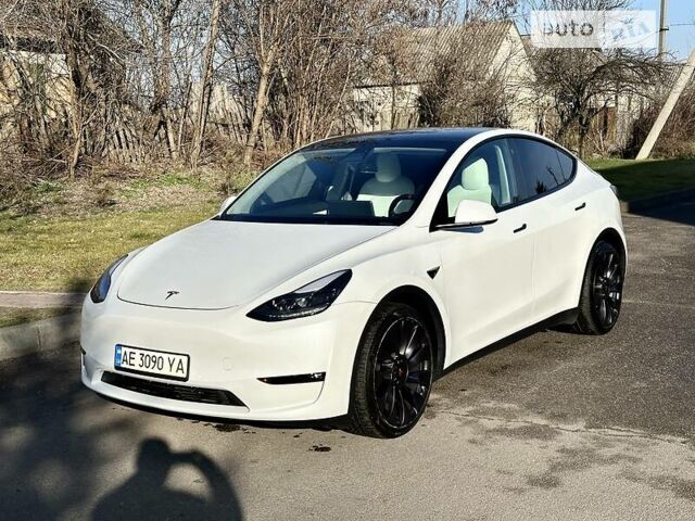 Белый Тесла Model Y, объемом двигателя 0 л и пробегом 14 тыс. км за 48900 $, фото 14 на Automoto.ua