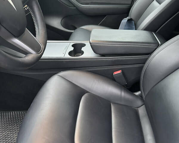 Белый Тесла Model Y, объемом двигателя 0 л и пробегом 47 тыс. км за 29500 $, фото 10 на Automoto.ua