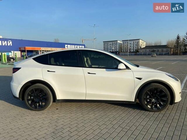 Білий Тесла Model Y, об'ємом двигуна 0 л та пробігом 41 тис. км за 24500 $, фото 3 на Automoto.ua