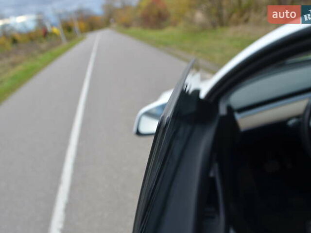 Тесла Model Y 2021 у Самборе на Automoto.ua Білий Тесла Model Y, об'ємом двигуна 0 л та пробігом 152 тис. км за 21000 $, фото 11 на Automoto.ua