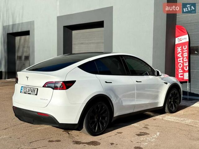 Білий Тесла Model Y, об'ємом двигуна 0 л та пробігом 115 тис. км за 25000 $, фото 9 на Automoto.ua