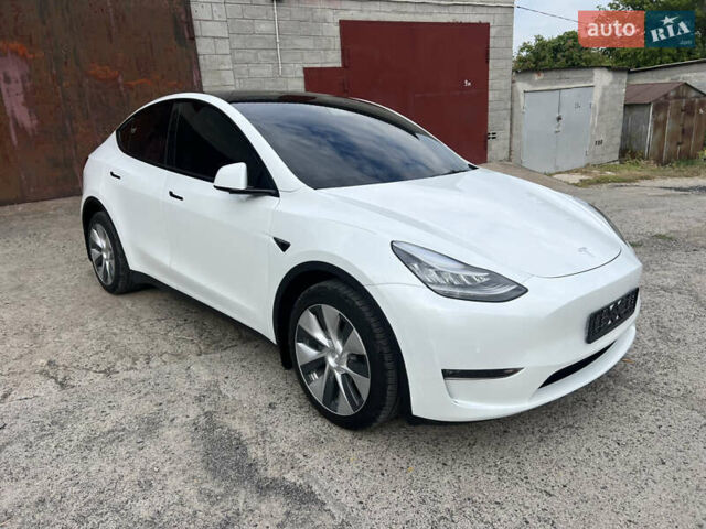 Белый Тесла Model Y, объемом двигателя 0 л и пробегом 42 тыс. км за 26000 $, фото 9 на Automoto.ua