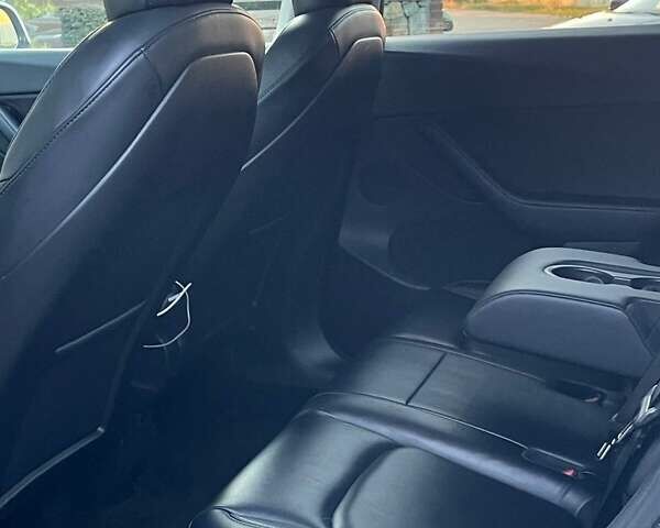 Белый Тесла Model Y, объемом двигателя 0 л и пробегом 56 тыс. км за 24980 $, фото 41 на Automoto.ua