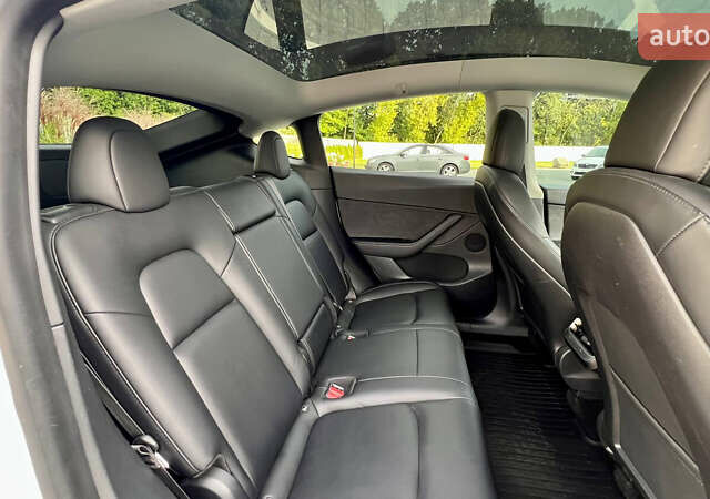 Тесла Model Y 2021 в Луцке на Automoto.ua Белый Тесла Model Y, объемом двигателя 0 л и пробегом 69 тыс. км за 22400 $, фото 21 на Automoto.ua