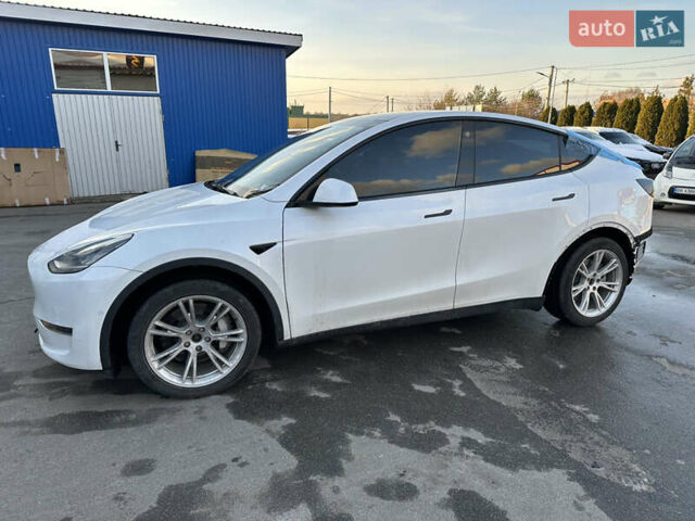 Белый Тесла Model Y, объемом двигателя 0 л и пробегом 42 тыс. км за 20700 $, фото 3 на Automoto.ua