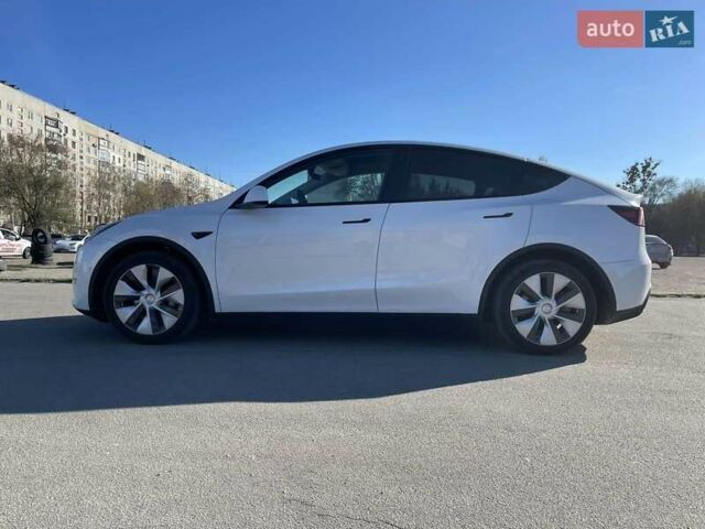 Белый Тесла Model Y, объемом двигателя 0 л и пробегом 81 тыс. км за 23999 $, фото 16 на Automoto.ua
