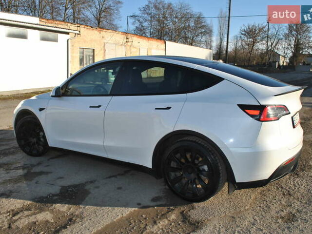 Белый Тесла Model Y, объемом двигателя 0 л и пробегом 56 тыс. км за 19850 $, фото 8 на Automoto.ua